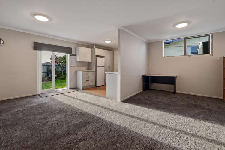 17 Byron Grove Owhata_19