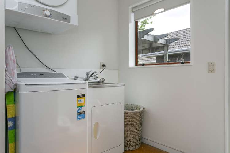 2 Hinekura Avenue Taupo_18