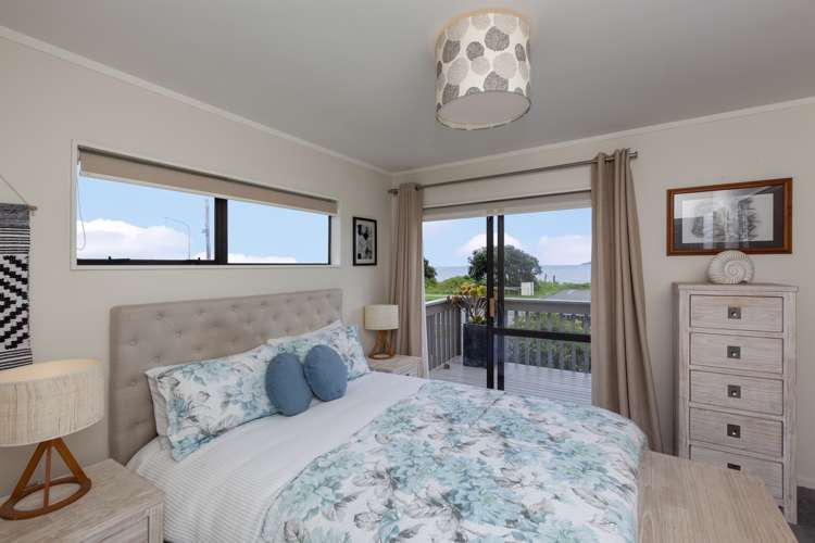 70a Marine Parade Mellons Bay_6