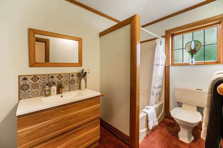 611 Horseshoe Bush Road Waitoki_36