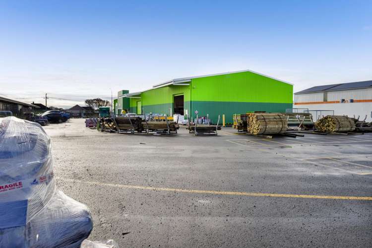 215 Glover Road Hawera_11