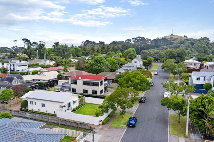 48 Tawhiri Road One Tree Hill_19