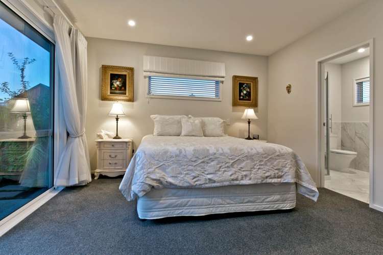 64 Colonial Drive Silverdale_15