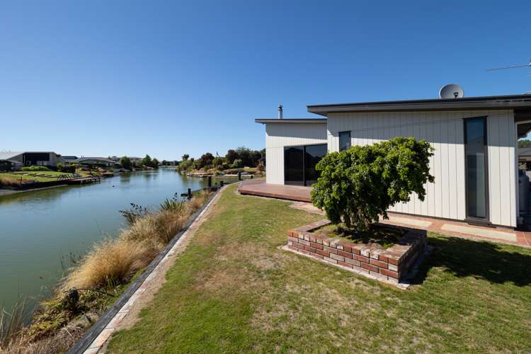 8 Halston Close Huntingdon_19