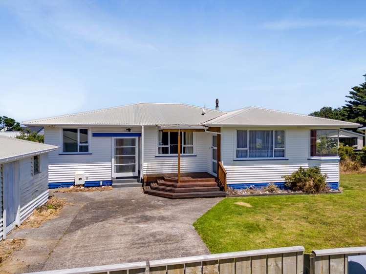 32 Dieffenbach Street Opunake_3