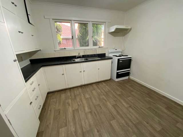 36 Carbine Road Mt Wellington_3