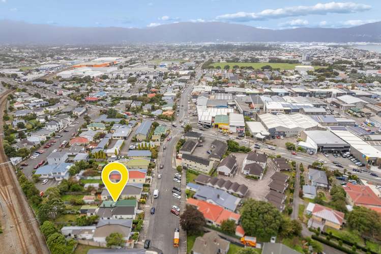 47 Riddlers Crescent Petone_21