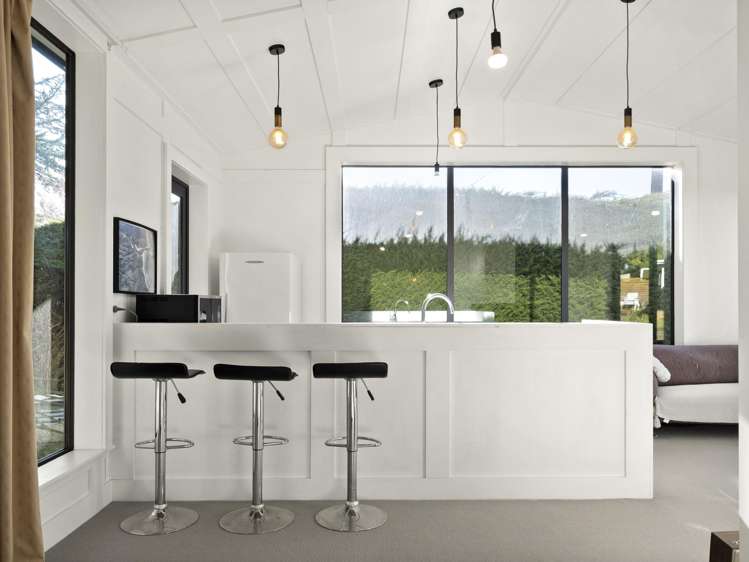 3 Peace Street Taieri Mouth_17