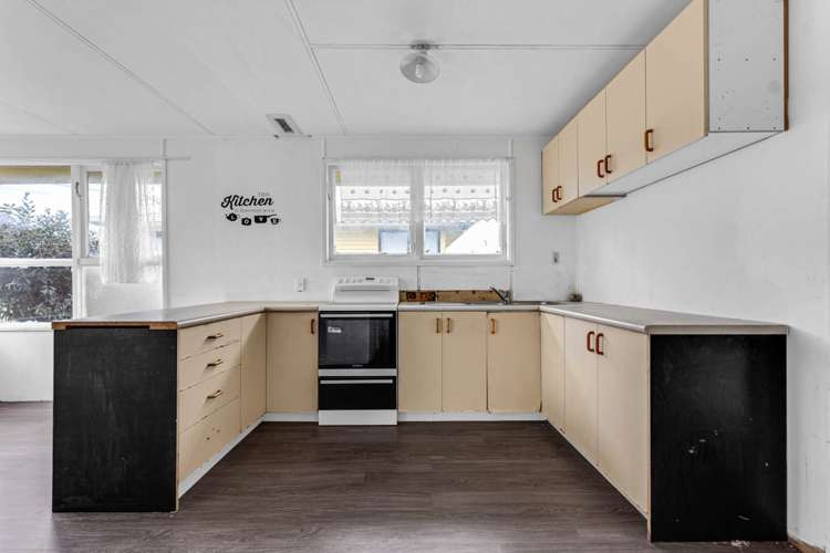 3 Blampied Road Otara_10