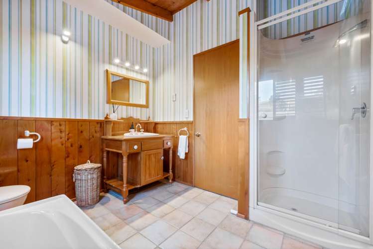 136 Muriwai Road Waimauku_14