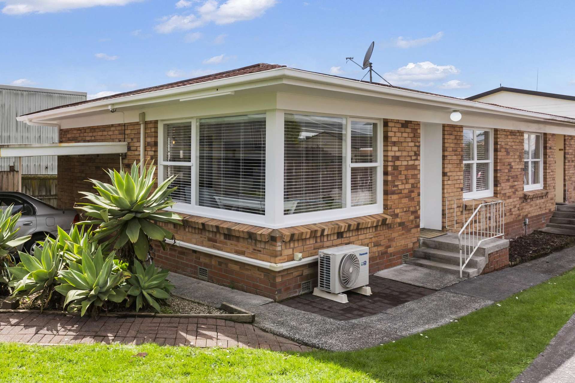 1/17 Woodall Place Totara Vale_0