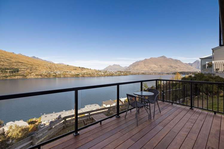22 Golden Terrace Queenstown_29