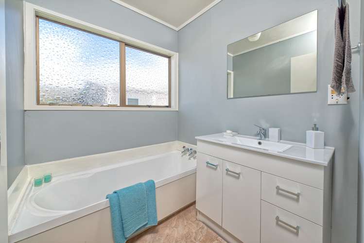 16 Hoturoa Place Manurewa_10