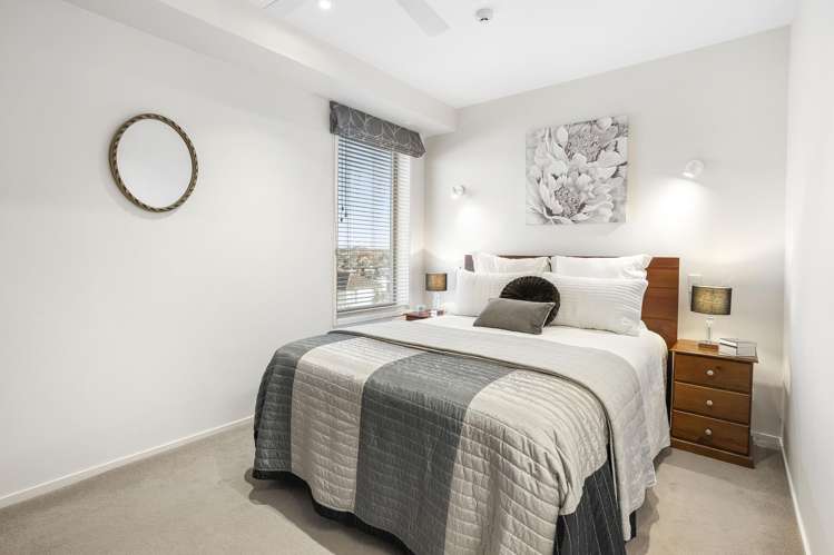 106/585 Beach Road Rothesay Bay_6
