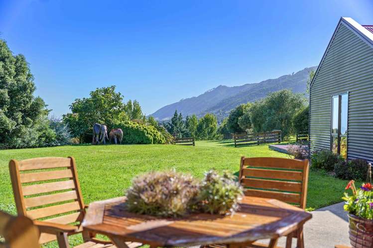 91 Aston Road Waikanae_14