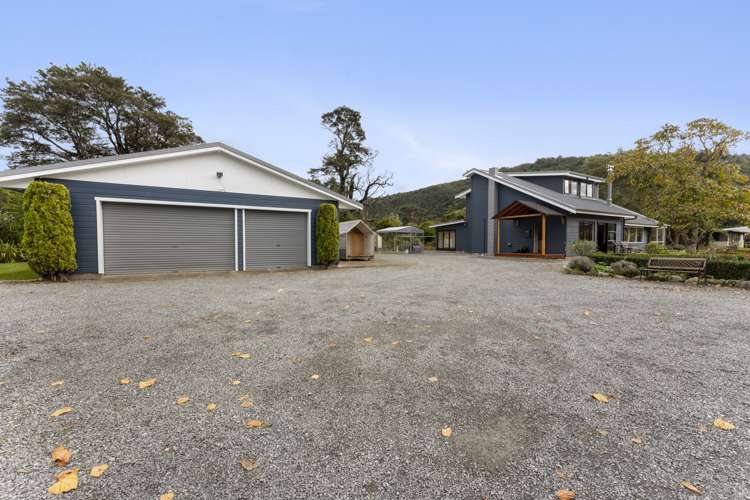 61 Twin Lakes Road Te Marua_24