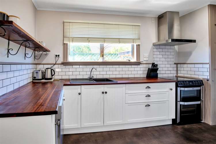 28 Aurora Street Hei Hei_19