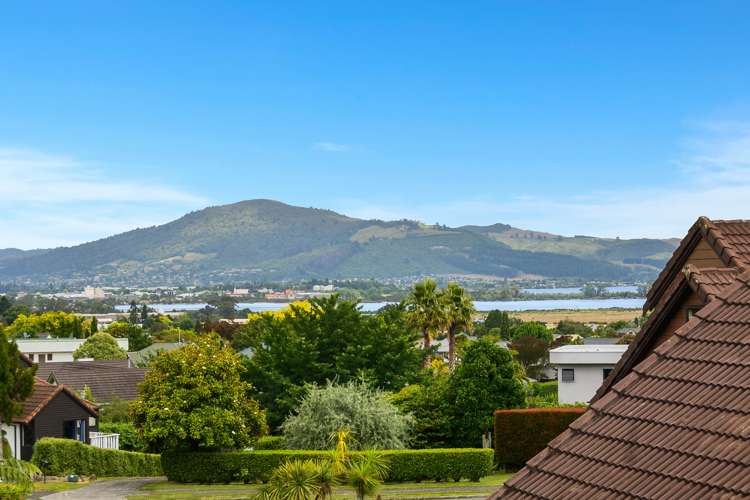 47 Blackmore Drive Owhata_15