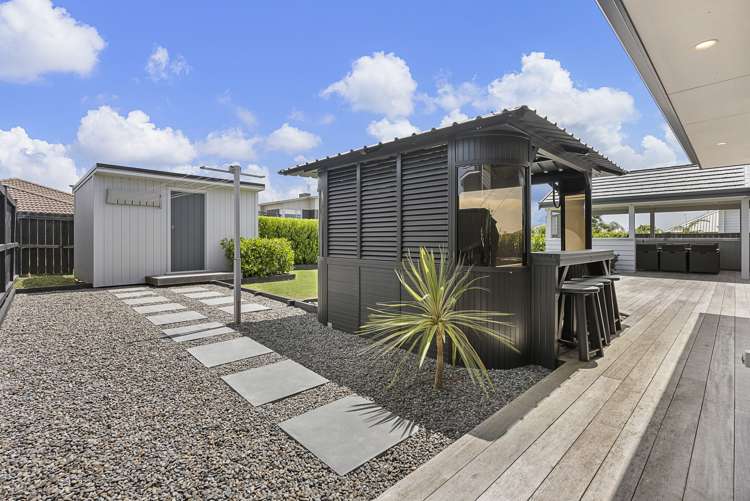 6 Defender Crescent Beachlands_32