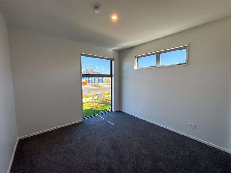 15 Estival Drive 11103_5