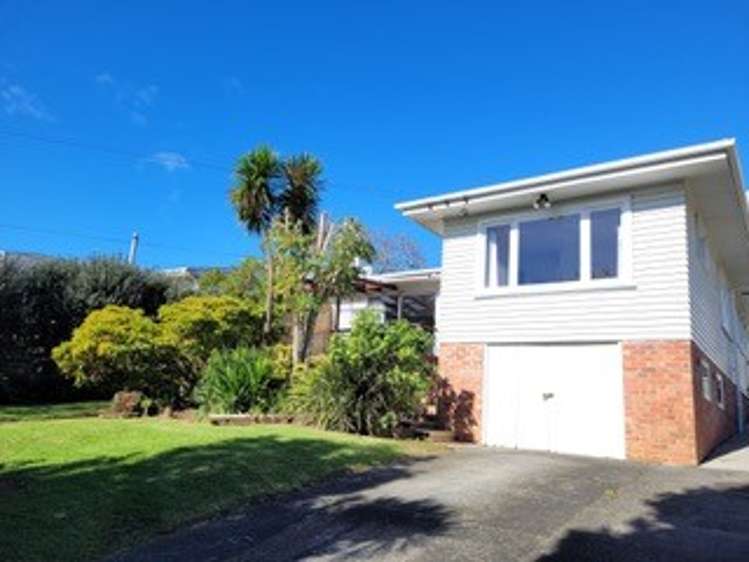  45 Sylvan Crescent Te Atatū South_9
