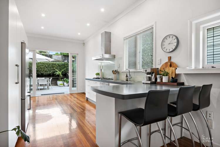 6 & 8 Marie Avenue Hillsborough_12