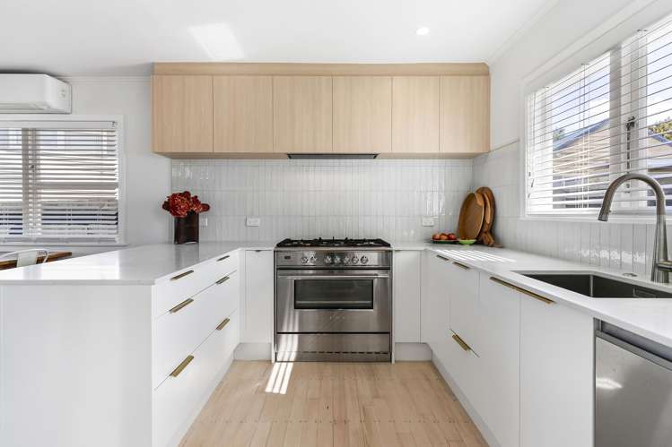 6 Japonica Drive Beach Haven_4