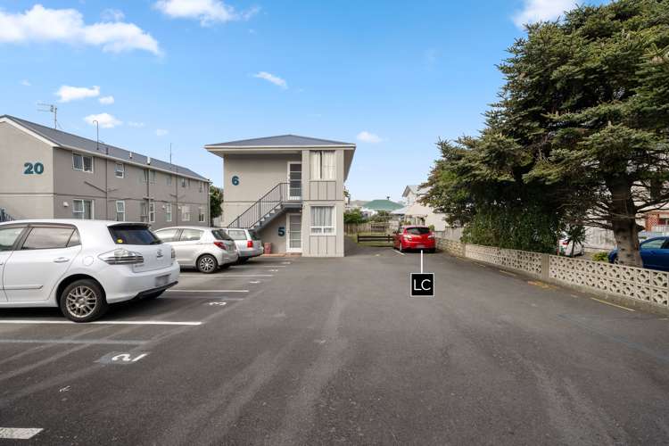 6/127 Queens Drive Lyall Bay_10