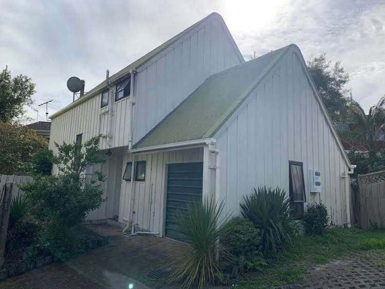 2/11 Brian Avenue Forrest Hill_0