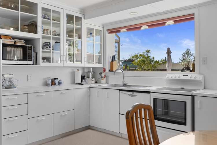 12 Henderson Crescent Parkvale_7