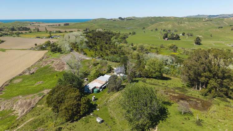 150 Waiomoko Road Whangara_34