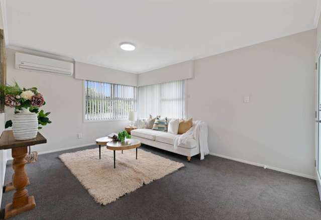 1/8 Edgewater Drive Pakuranga_2