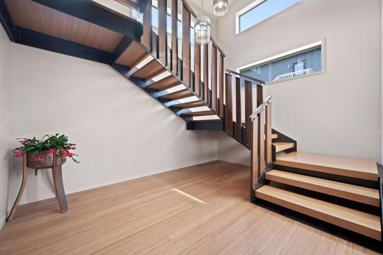 5 Blue Moon Rise Langs Beach_15