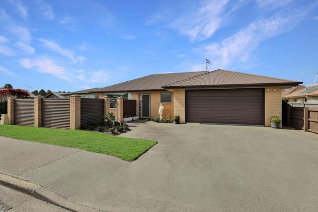 Sunny, Secure & Move-In Ready