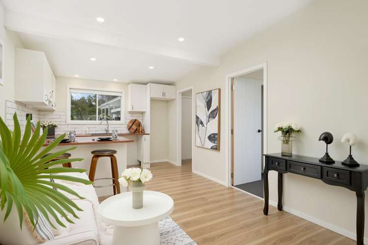 3/176 Henderson Valley Road Henderson_13