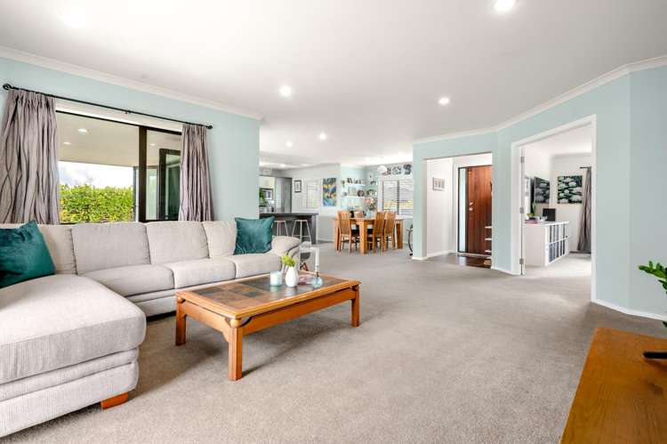 1 Whitford Place Rototuna North_21