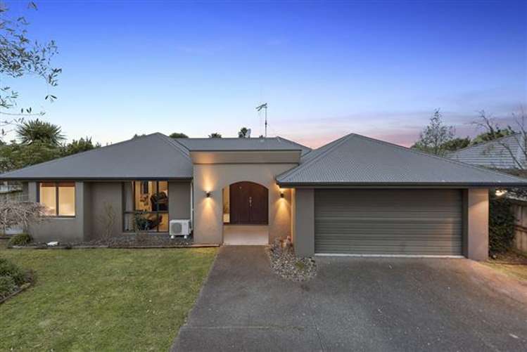 8 Somerton Drive Huntington_1