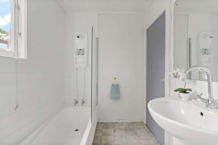 172 Main Highway Ellerslie_12