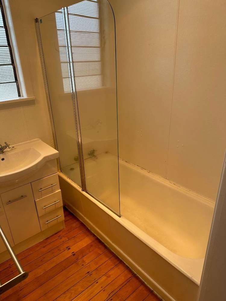 1/34 Bracken Avenue Takapuna_4