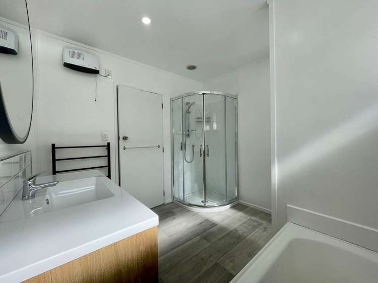 16 Kay Drive Blockhouse Bay_18