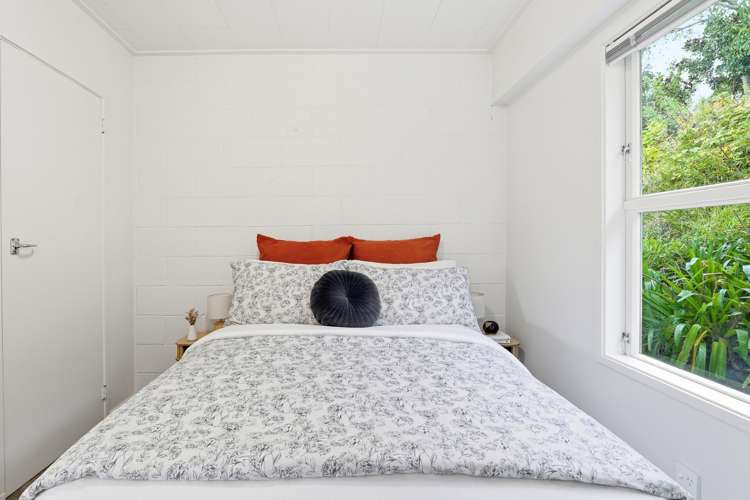 73B Great North Road St Johns Hill_11