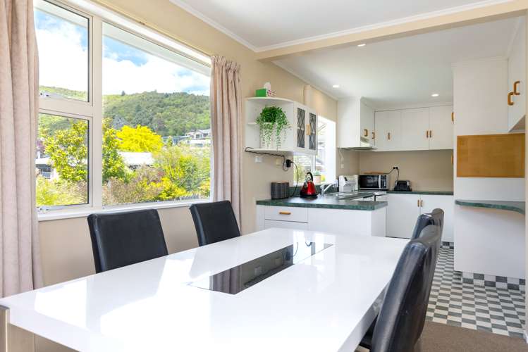 88 Moana View Road Waikawa_15