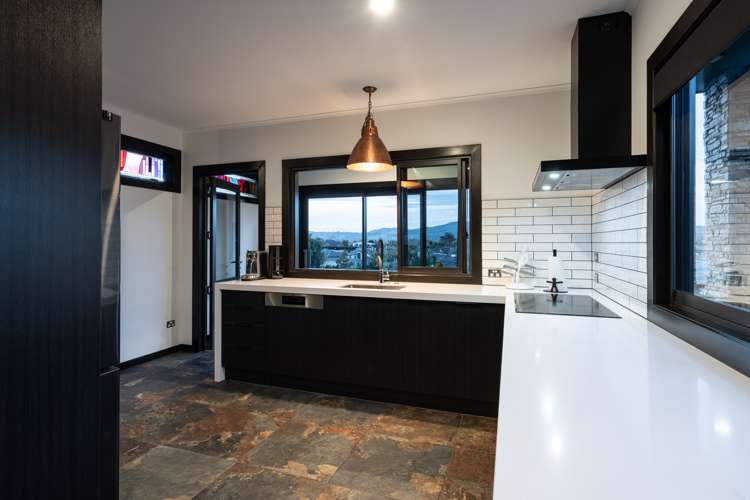 34 Heathfield Drive Mosgiel_6