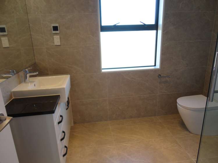 25 Mantra Road Massey_11