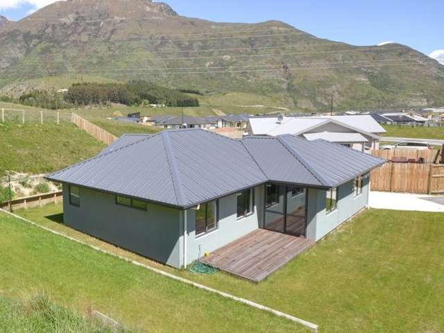 45 Woodstock Road Lower Shotover_2