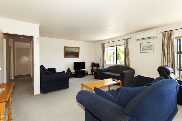 17 Greta Place Stanmore Bay_4