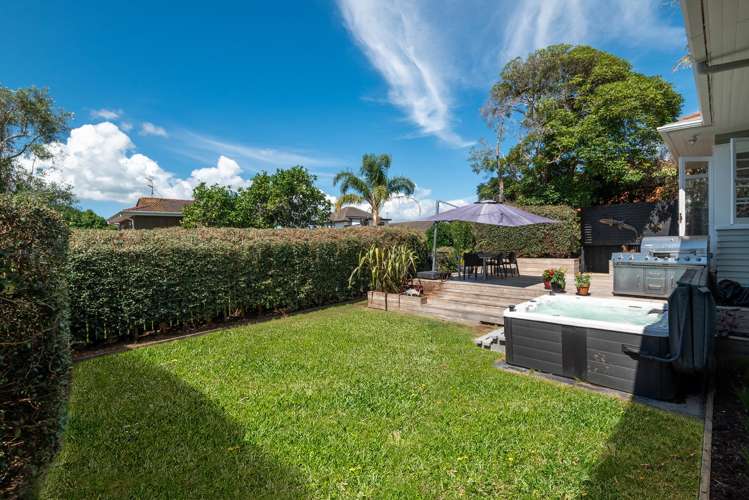 64 Lloyd Avenue Mt Albert_5