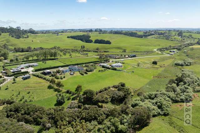 83 Mount Albion Rise Taupaki_4