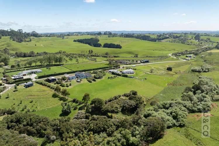 83 Mount Albion Rise Taupaki_4