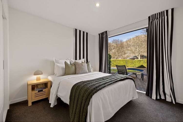 6 Crawford Place, Walnut Grove Lake Hayes Estate_24
